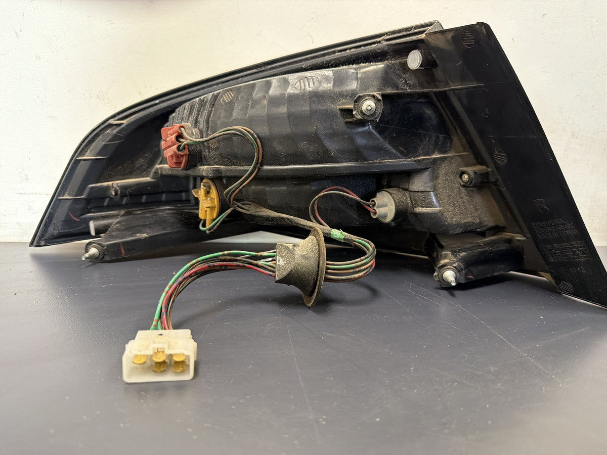 May 2008 to Oct 2014 - Ford Falcon FG MkI FG MkII XR6 50th G6 Sedan - Right Taillight