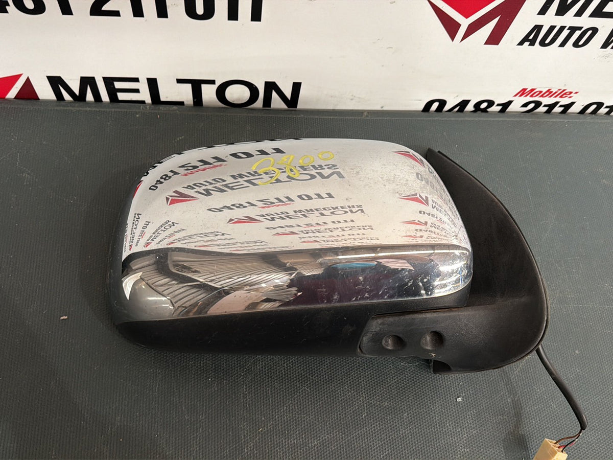 2005 Toyota Hilux - Right Door Mirror
