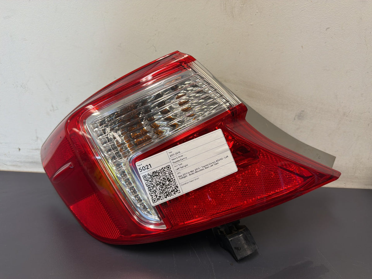 Nov 2011 to Mar 2015 - Toyota Camry ASV50 - Left Taillight - Body Mounted, Non Led Type