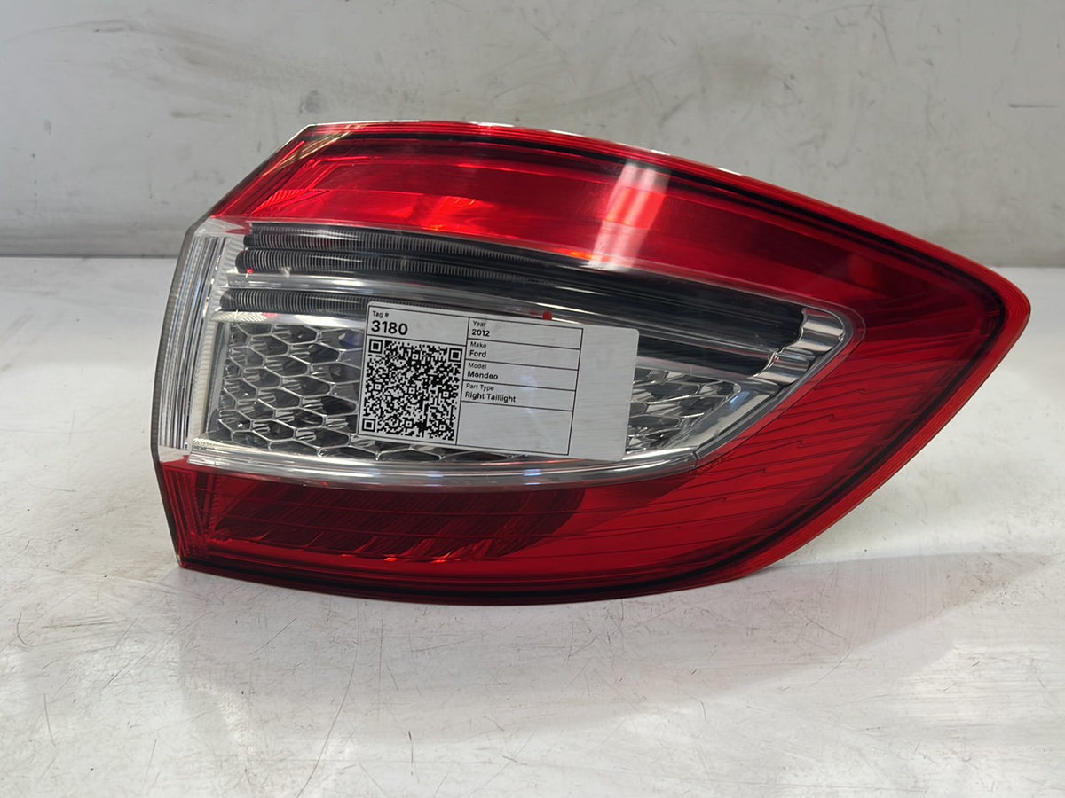 2012 Ford Mondeo Right Taillight
