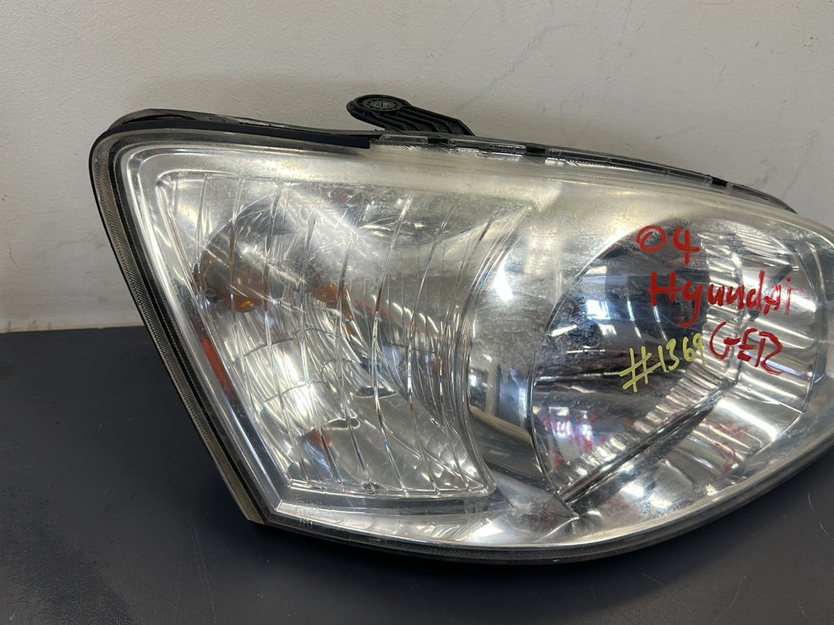 2004 Hyundai Getz TB - Right Headlight