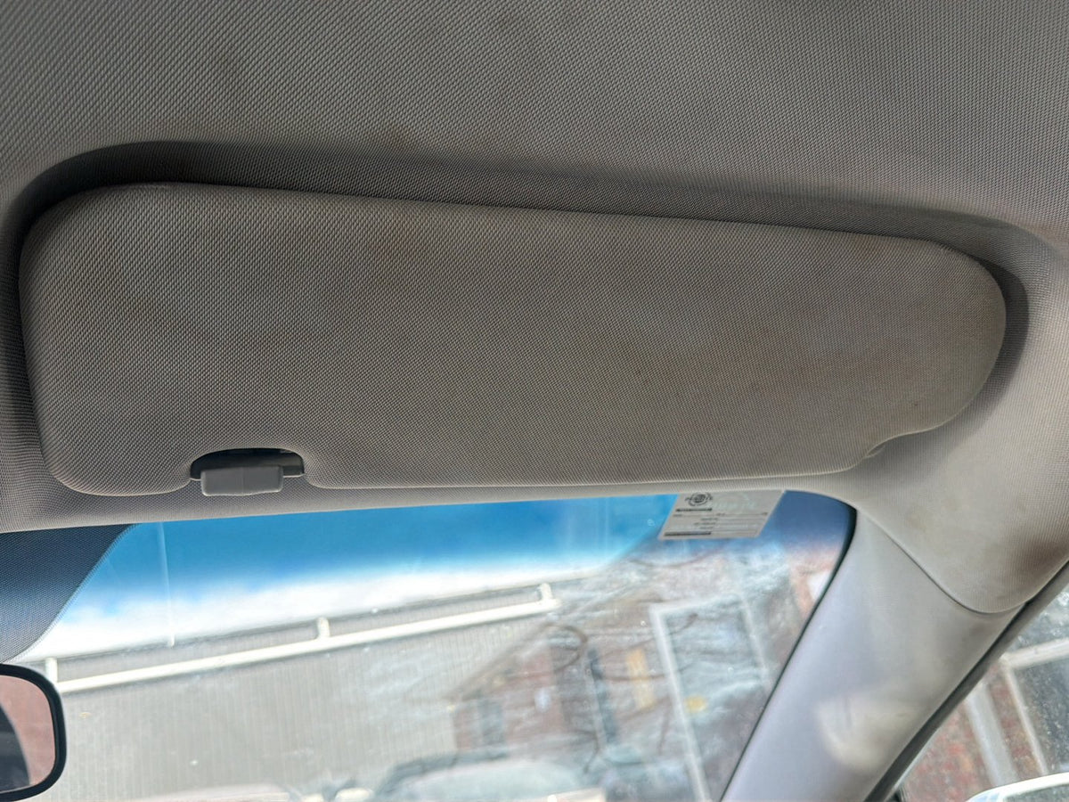 Sep 2011 to May 2015 - Hyundai i40 VF - Right Sun Visor