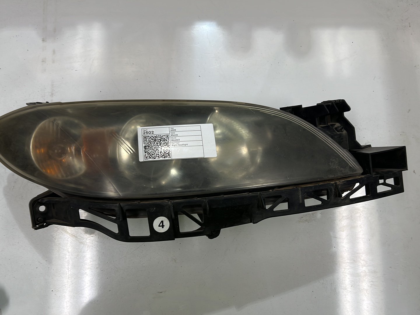 2006 Mazda Mazda3 I BK - Right Headlight
