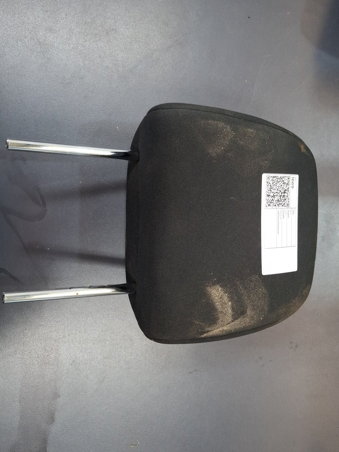2011 Toyota Corolla E150 - Left Front Headrest