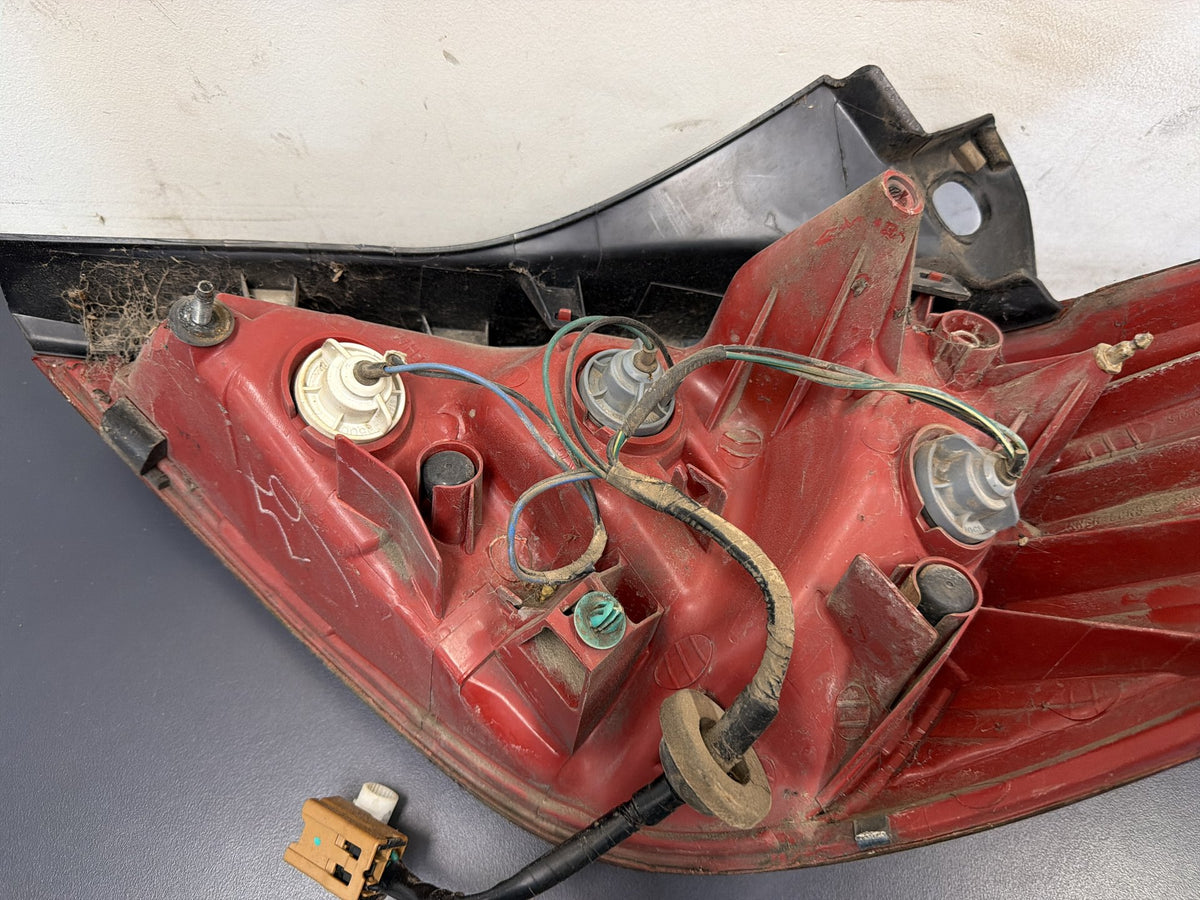 MERCEDES C CLASS RIGHT TAILLIGHT W204, SEDAN, LED TYPE, 03/11-07/14 11 12 13 14