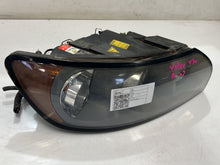 2007 Volvo S40 - Right Headlight