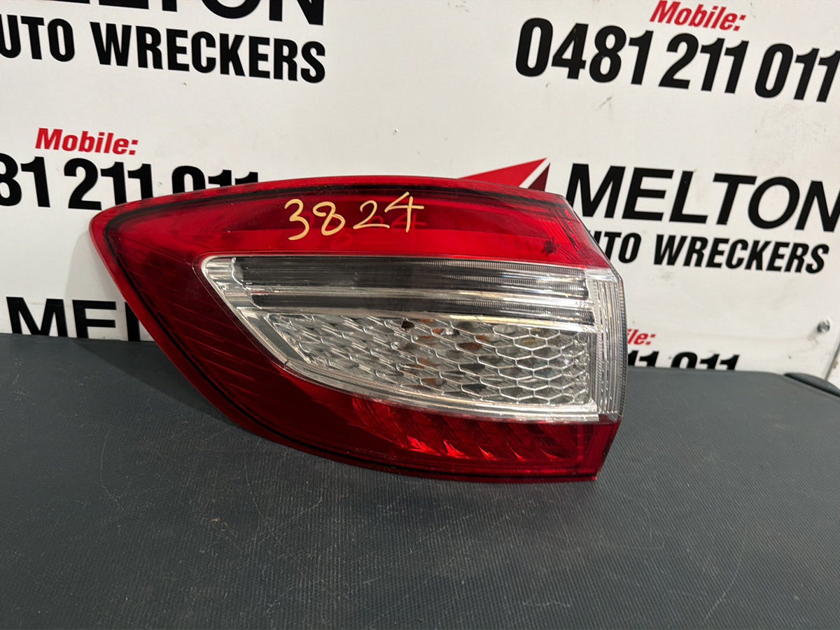 Ford Mondeo MB - Left Headlight