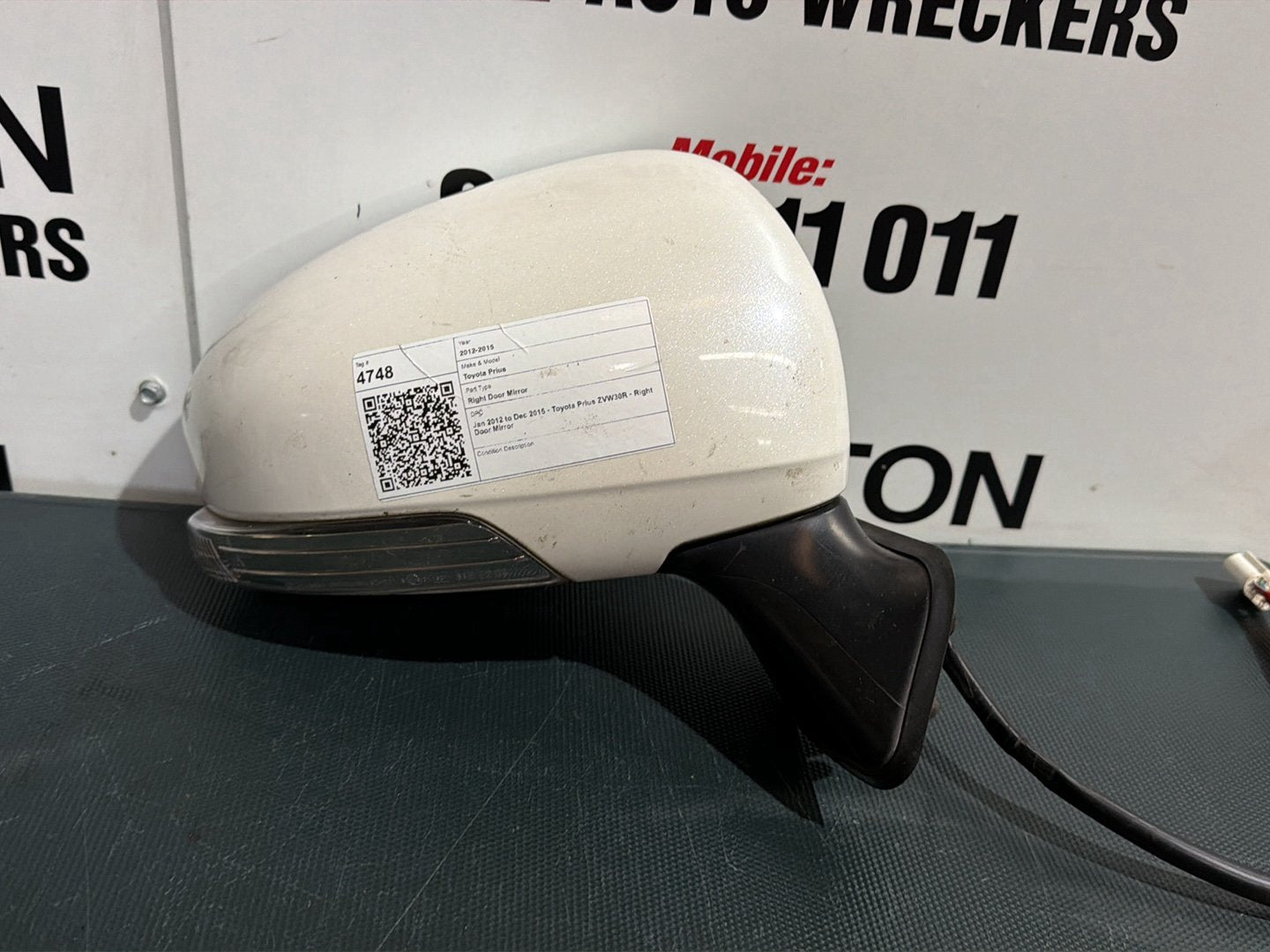 Jan 2012 to Dec 2015 - Toyota Prius ZVW30R - Right Door Mirror