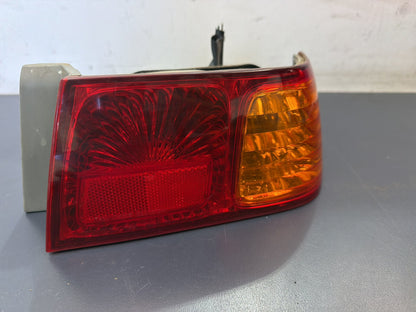 Oct 2000 to Aug 2002 - Toyota Camry Sedan - Right Taillight - Sk20