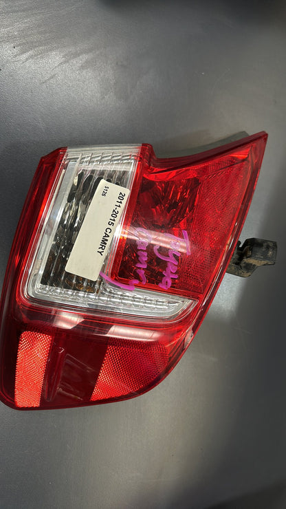 Nov 2011 to Mar 2015- Toyota Camry AVV50- Left Taillight- Body Mounted, Non Led Type