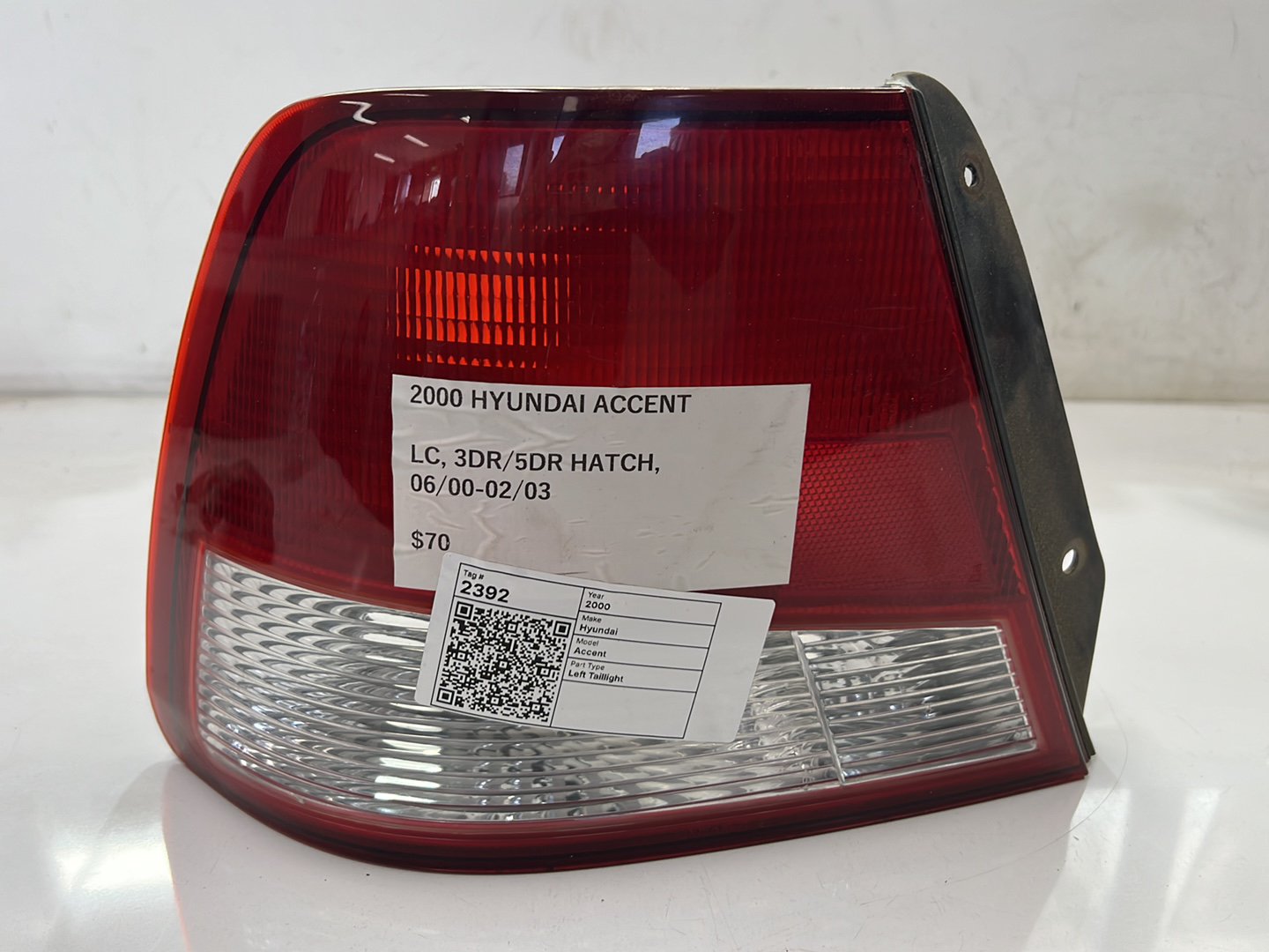 2000 Hyundai Accent LC - Left Taillight