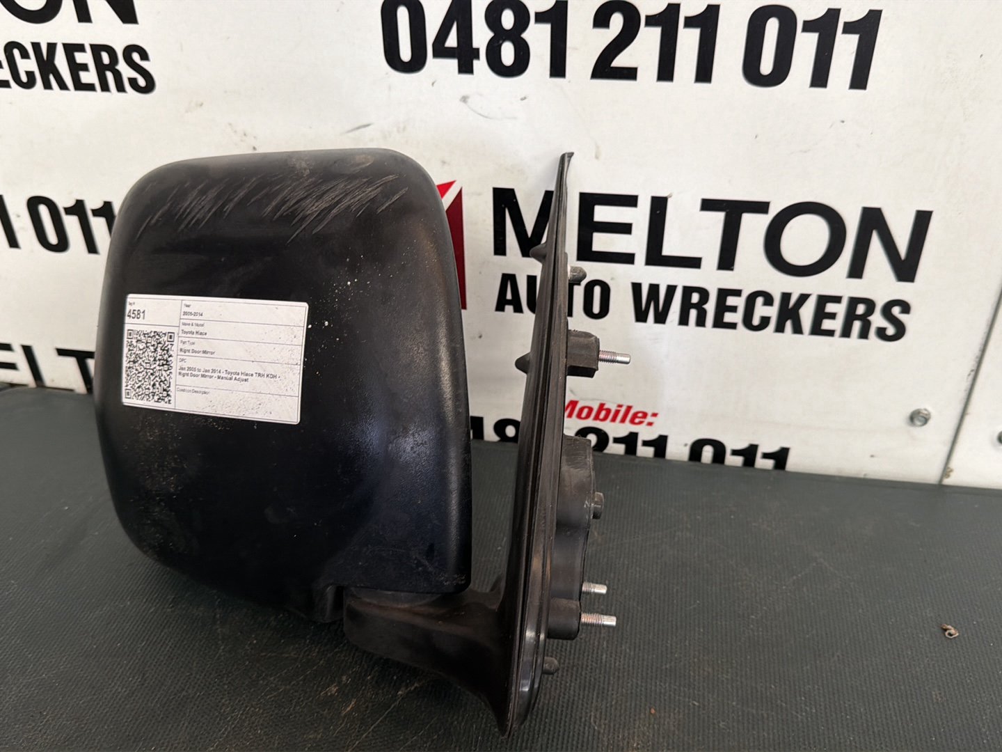Jan 2005 to Jan 2014- Toyota Hiace TRH KDH- Right Door Mirror- Manual Adjust