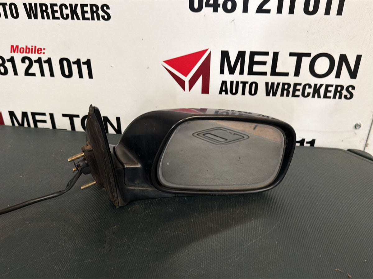 2003 Toyota Camry V30 - Right Door Mirror