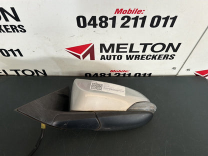 Nov 2011 to Mar 2015- Toyota Camry Altise Atara R Atara S Atara SX Hybrid H RZ ASV50 AVV50- Left Door Mirror- Non-Blind Spot Monitor