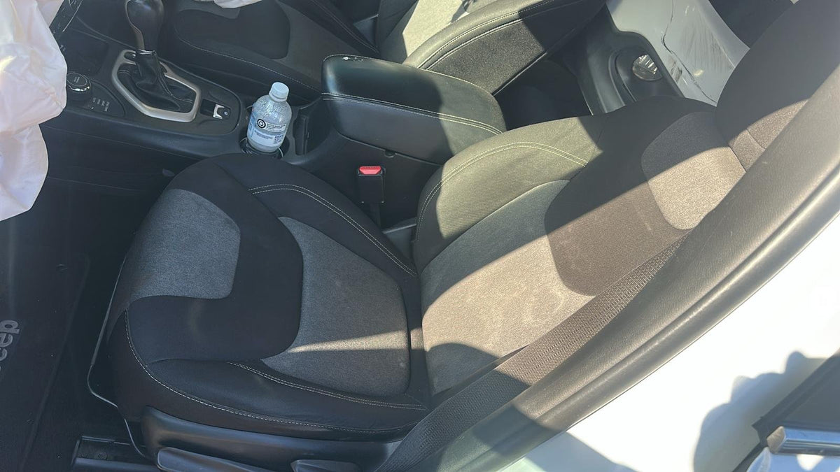 2014 Jeep Cherokee KL - Tailgate