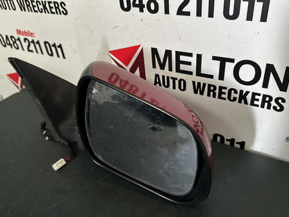 Toyota Kluger GSU40 GSU45- Right Door Mirror- Non-Puddle Lamp Type, Colour Coded