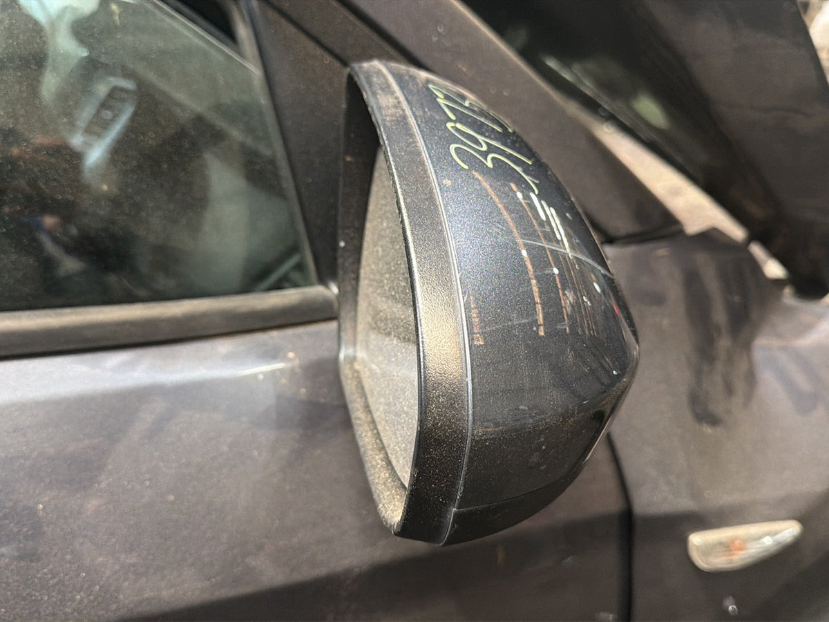 Jun 2015 to Jun 2018- Hyundai Tucson TL Active Active X- Right Door Mirror- Non-Heated Type, Non-Indicator