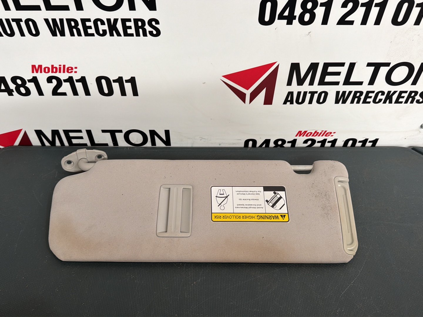 2015 Kia Sorento UM - Right Sun Visor