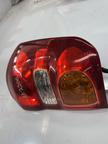 Right Taillight, 2003, Toyota, RAV4
