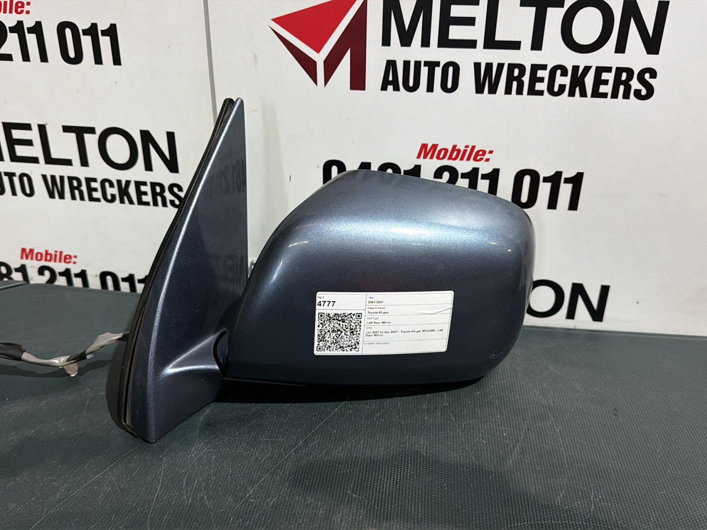 Jan 2001 to Apr 2007 - Toyota Kluger MCU28R - Left Door Mirror