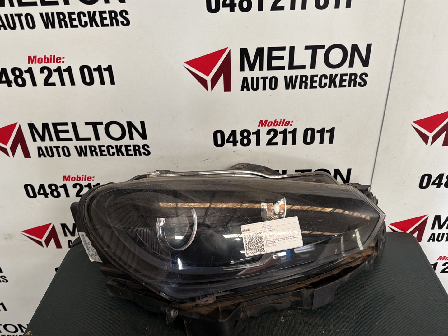 Jul 2010 to Mar 2013- Volkswagen Golf Mk6 R- Right Headlight